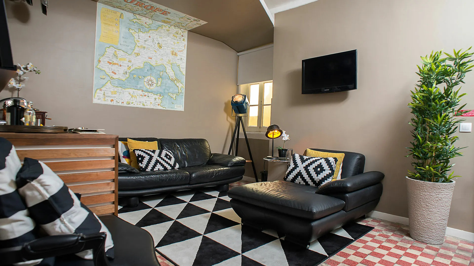 Passport Lisbon Hostel
