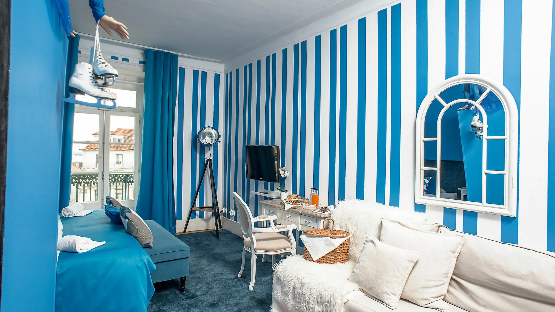 Passport Lisbon Hostel Otel