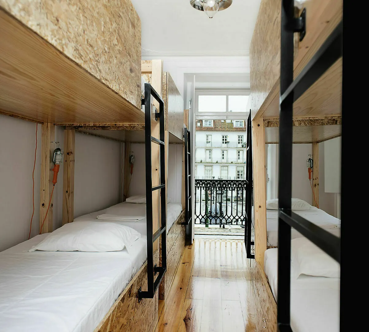 Passport Lisbon Hostel 2*,  Portekiz