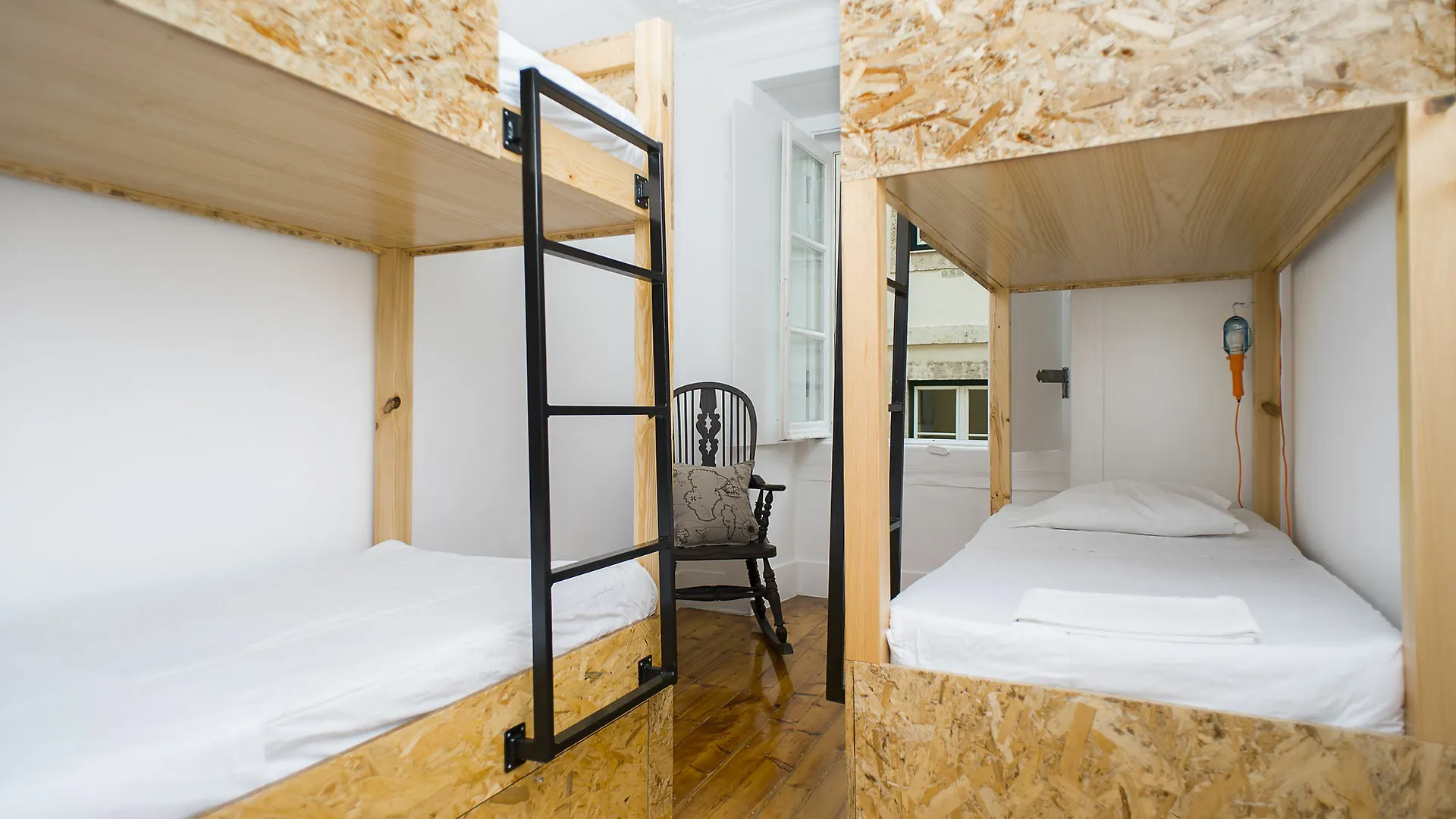 Otel Passport Lisbon Hostel
