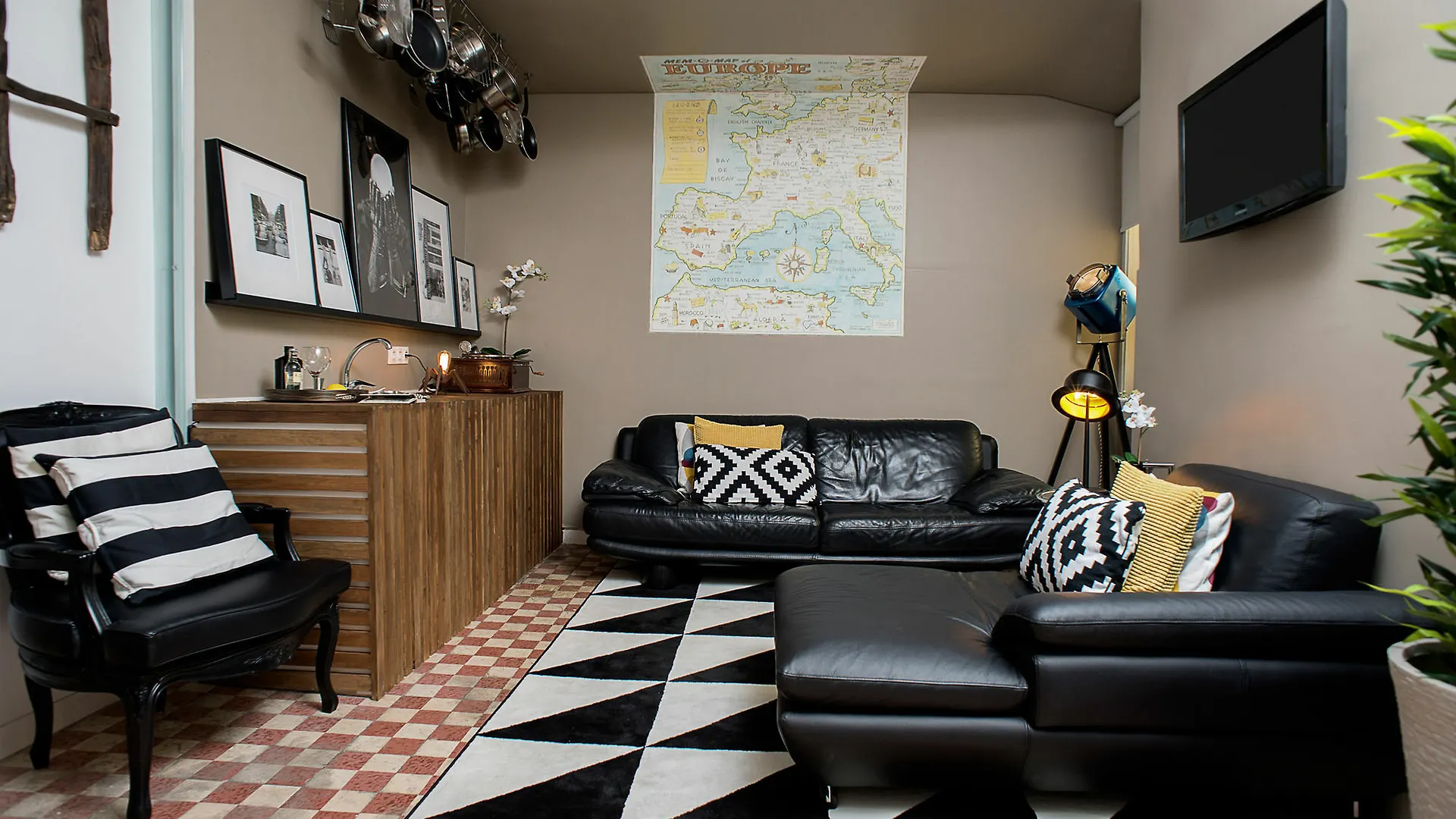 Passport Lisbon Hostel