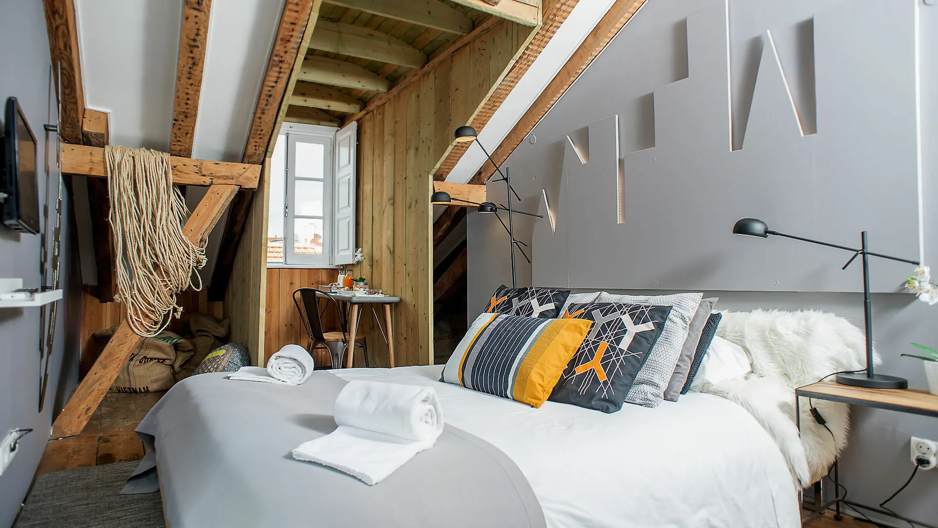 ** Otel Passport Lisbon Hostel Portekiz